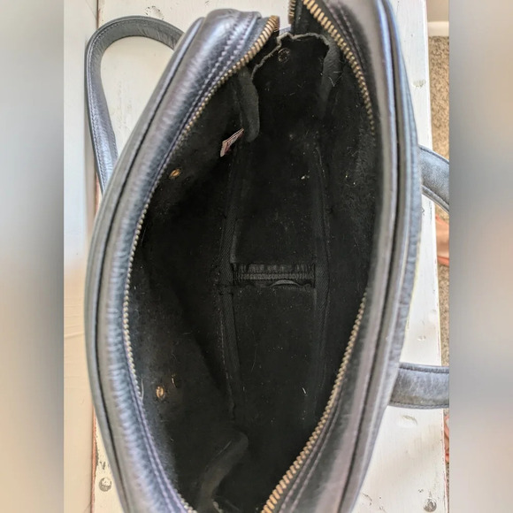 Dooney & Bourke Norwalk Shoulder Bag in Black Glove Tanned Leather Vintage - Picture 7 of 12